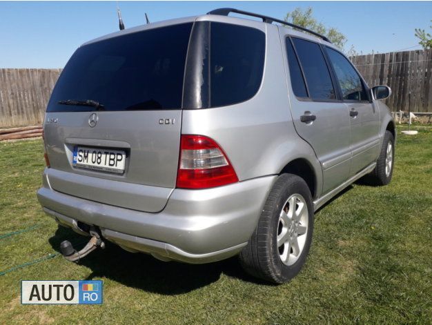 Second-hand Mercedes ML270 170 CP (125 kW) 2005 Gri SUV