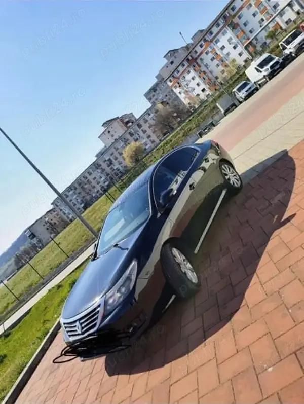 Second-hand Renault Latitude Initiale Paris 150 CP (110 kW) 2012 Berlinǎ