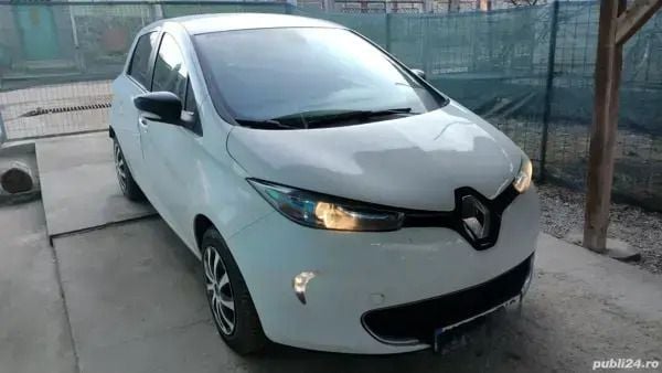 Second-hand Renault Zoe 66 kW (90 CP) 2016 Alb Hatchback