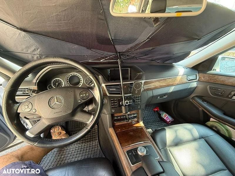 Culoaregri Utilizat 2011 Mercedes E220 Avantgarde Break | 8.000 EUR - Imagine 1/4