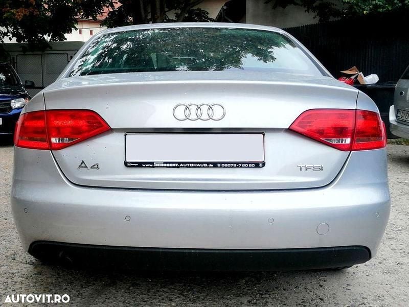 Second-hand Audi A4 120 CP (88 kW) 2011 Culoaregri Berlinǎ