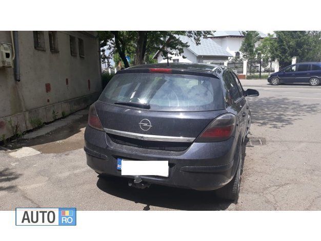 Negru Utilizat 2008 Opel Astra Break | 3.200 EUR (Puțin scump) - Imagine 1/4