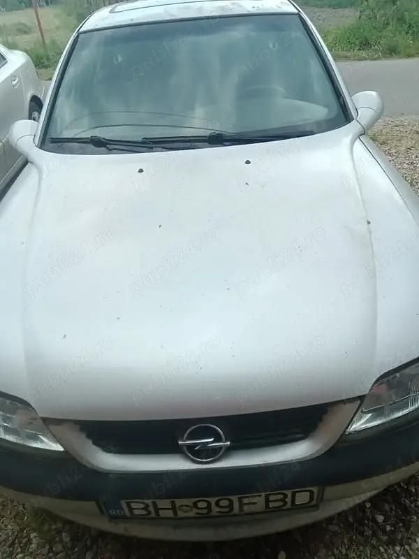 Utilizat 1998 Opel Vectra Berlinǎ | 350 EUR - Imagine 1/4