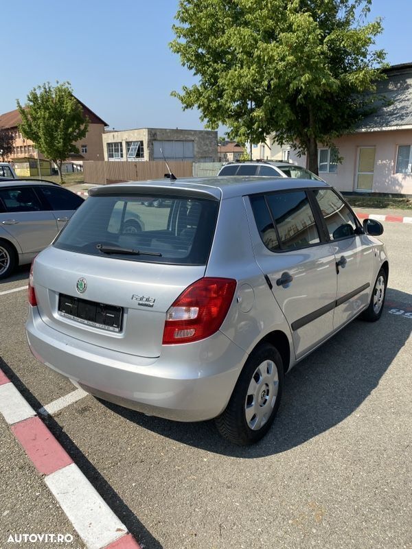 Second-hand Skoda Fabia 60 CP (44 kW) 2011 Gri