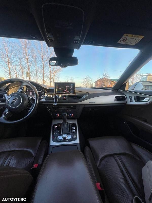 Second-hand Audi A7 272 CP (200 kW) 2015 Culoarenegru Hatchback