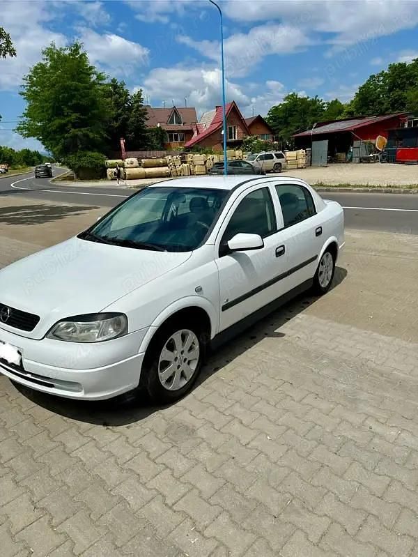 Second-hand Opel Astra 59 CP (43 kW) 2007 Berlinǎ