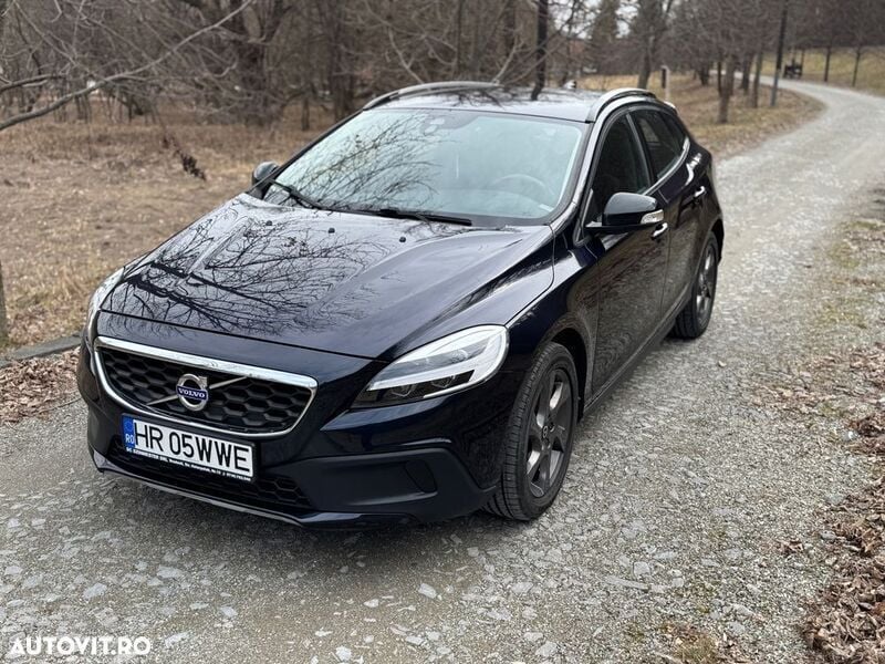 Albastru Utilizat 2016 Volvo V40 CC Momentum Break | 11.199 EUR - Imagine 1/4