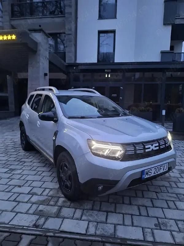 Second-hand Dacia Duster Prestige 116 CP (85 kW) 2019 Argintiu SUV
