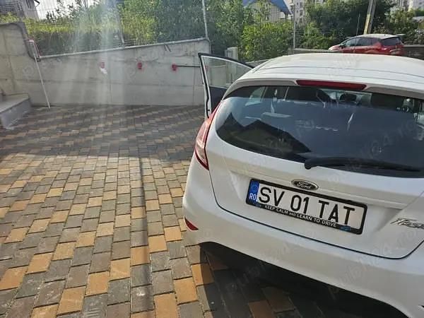 Second-hand Ford Fiesta 100 CP (73 kW) 2015 Alb Hatchback