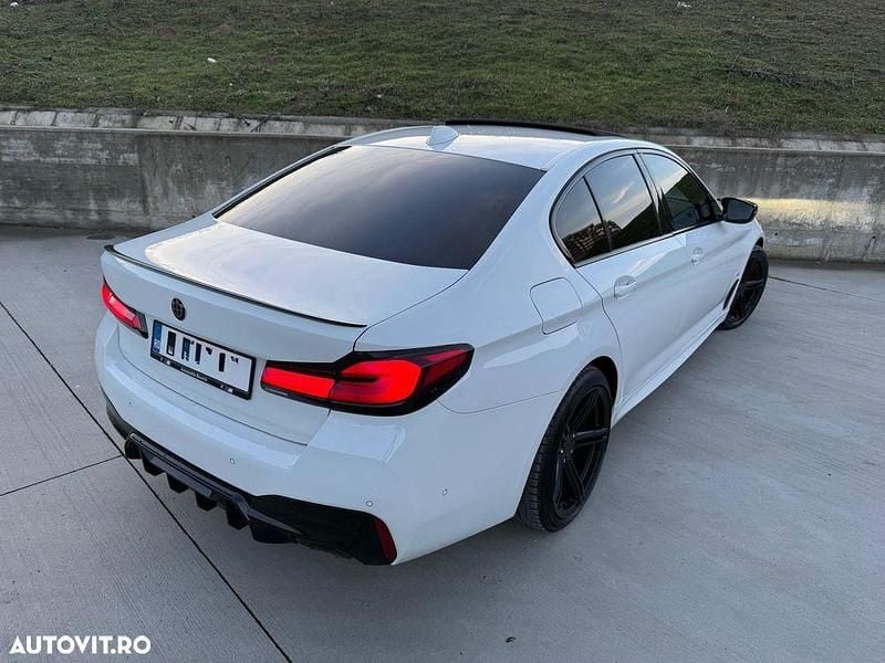 Second-hand BMW 530 M Sport 286 CP (210 kW) 2022 Culoarealb Berlinǎ