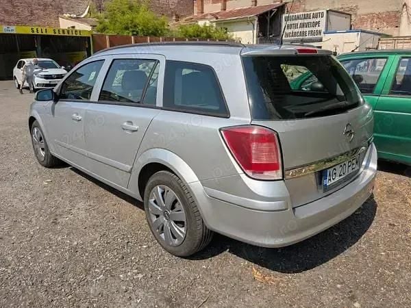 Second-hand Opel Astra 100 CP (73 kW) 2006 Gri Break