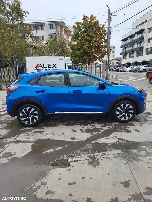 Second-hand Ford Puma Titanium 125 CP (91 kW) 2023 Culoarealbastru SUV