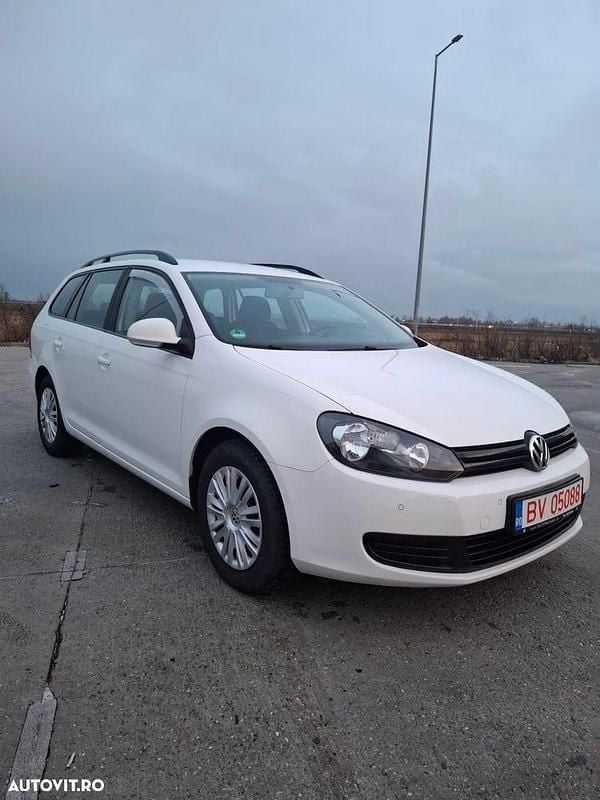 Culoarealb Utilizat 2012 VW Golf VII Comfortline Break | 4.700 EUR (Preț bun) - Imagine 1/4