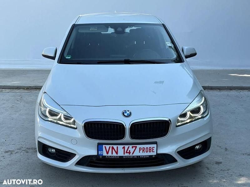 Culoarealb Utilizat 2016 BMW 218 Active Tourer Monovolum | 7.990 EUR (Preț OK) - Imagine 1/4