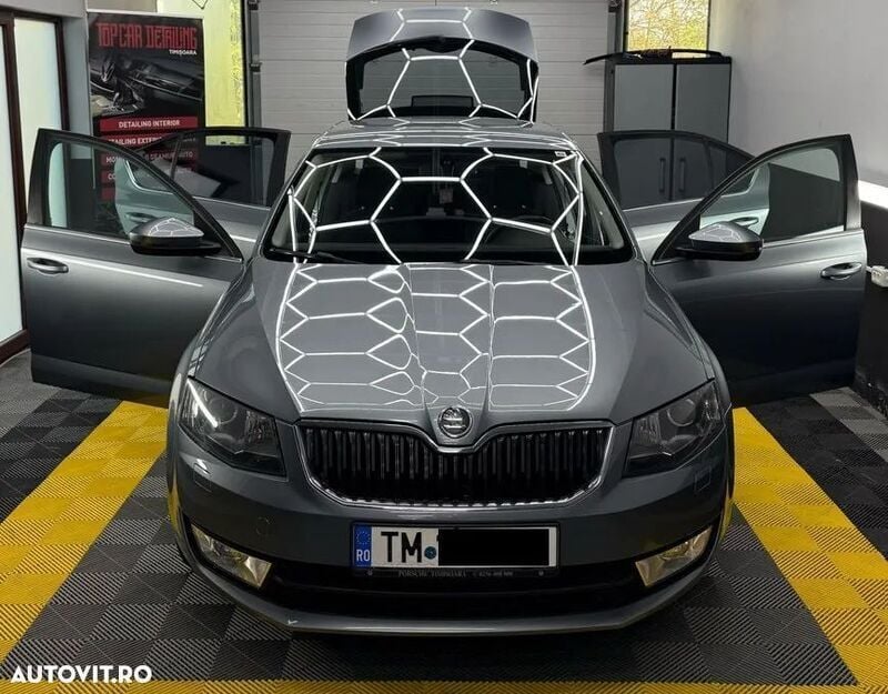 Gri Utilizat 2013 Skoda Octavia Elegance Berlinǎ | 10.900 EUR (Scump) - Imagine 1/4