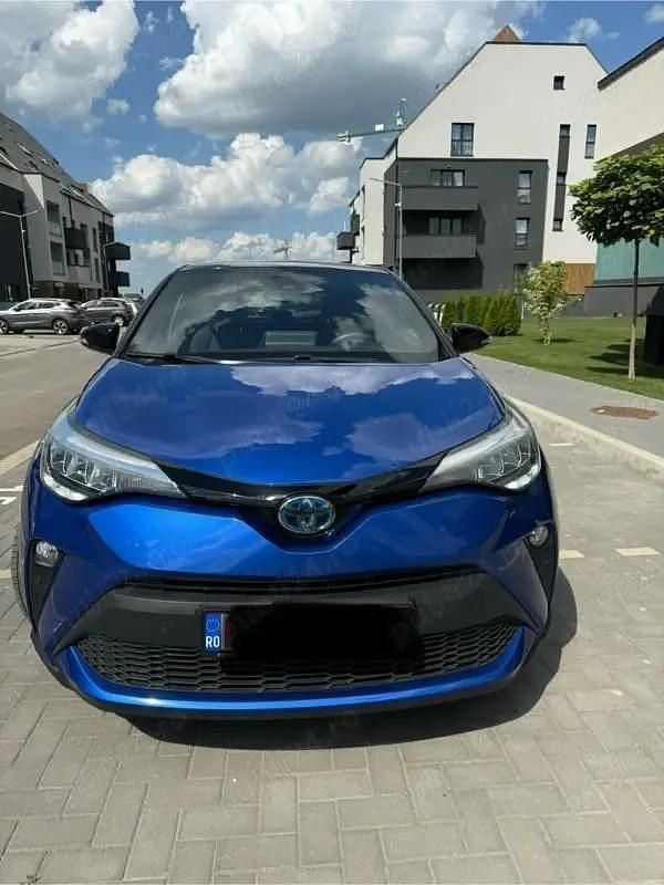 Second-hand Toyota C-HR 184 CP (135 kW) 2021 Albastru SUV