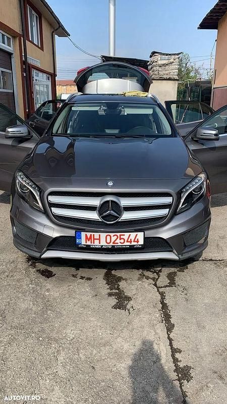 Culoaregri Utilizat 2015 Mercedes GLA200 SUV | 14.000 EUR (Preț OK) - Imagine 1/4