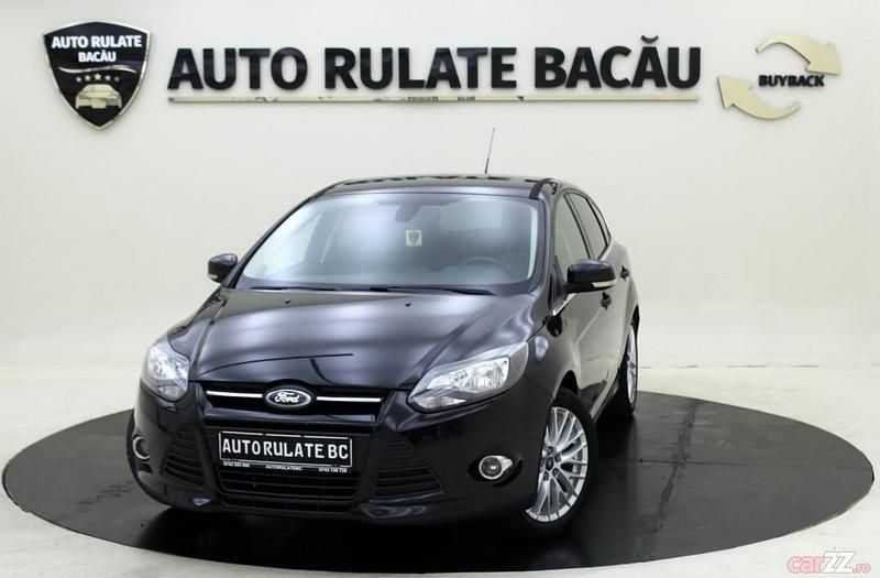 Negru Utilizat 2012 Ford Focus Hatchback | 5.750 EUR (Preț OK) - Imagine 1/4