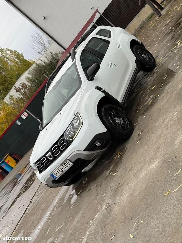 Culoarealb Utilizat 2021 Dacia Duster Prestige SUV | 12.500 EUR (Preț bun) - Imagine 1/4