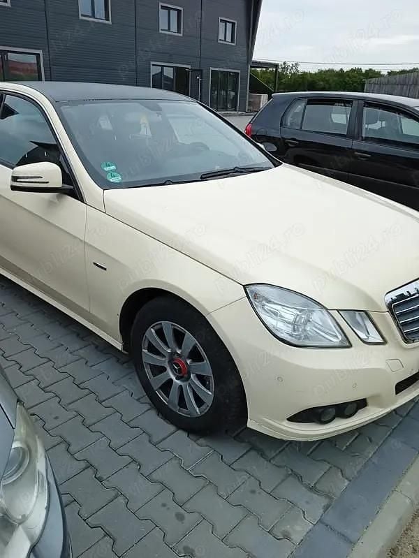 Utilizat 2011 Mercedes 200 Berlinǎ | 4.000 EUR - Imagine 1/3