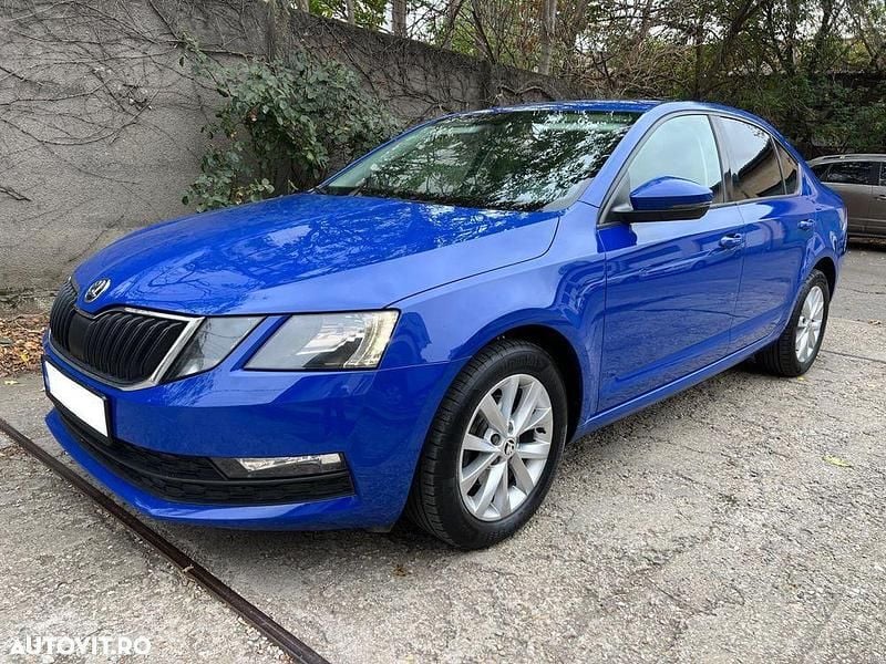 Albastru Utilizat 2018 Skoda Octavia Ambition Berlinǎ | 10.990 EUR (Preț bun) - Imagine 1/4