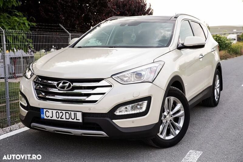 Gri Utilizat 2015 Hyundai Santa Fe Premium SUV | 13.999 EUR (Preț OK) - Imagine 1/4