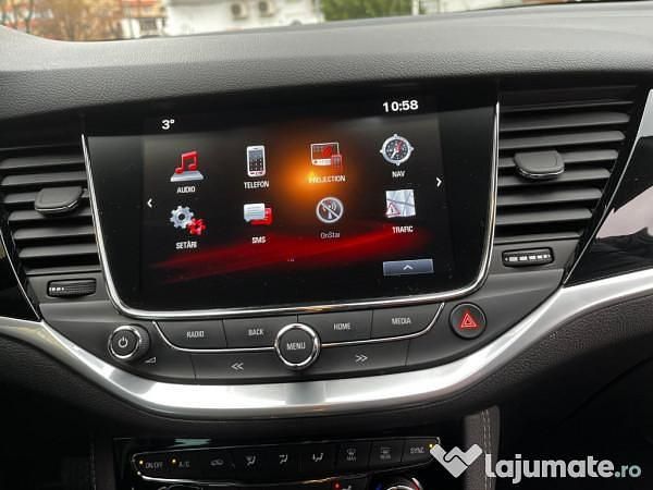 Second-hand Opel Astra 136 CP (100 kW) 2018 Argintiu Break