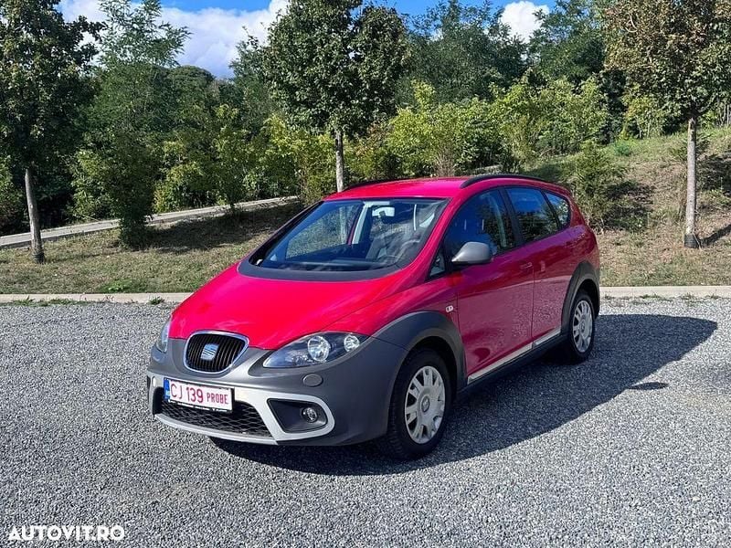 Culoarerosu Utilizat 2009 Seat Altea XL Monovolum | 3.850 EUR (Preț OK) - Imagine 1/4