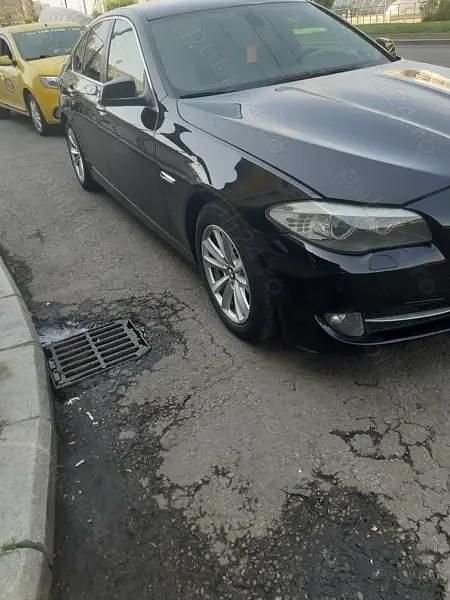 Utilizat 2011 BMW 530 Berlinǎ | 8.800 EUR - Imagine 1/3