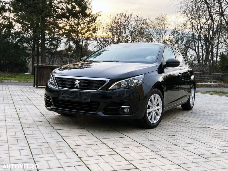 Negru Utilizat 2020 Peugeot 308 Style Hatchback | 8.000 EUR (Preț OK) - Imagine 1/4