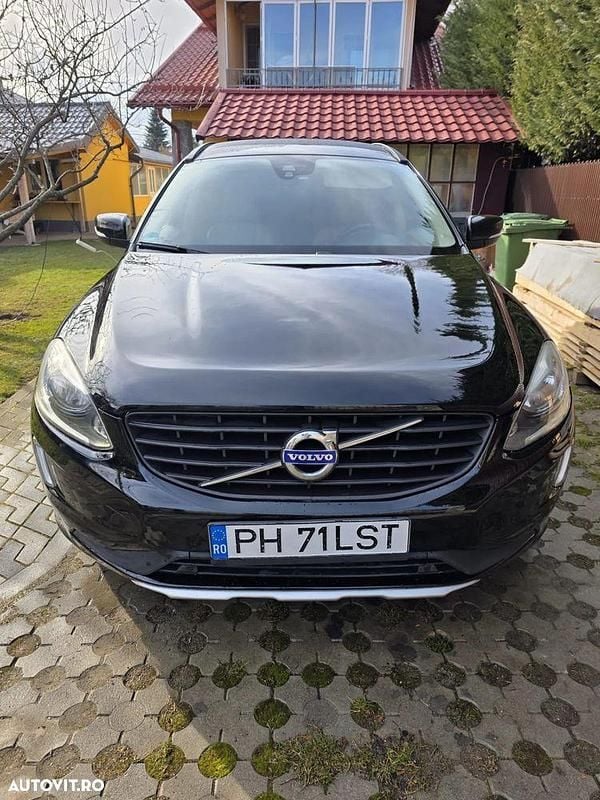 Second-hand Volvo XC60 190 CP (139 kW) 2016 Culoarenegru SUV