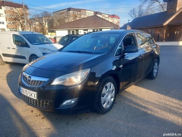 Utilizat 2012 Opel Astra Break | 4.850 EUR (Preț bun) - Imagine 1/4