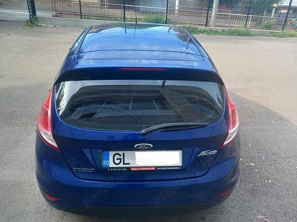 Second-hand Ford Fiesta 90 CP (66 kW) 2014 Albastru Hatchback