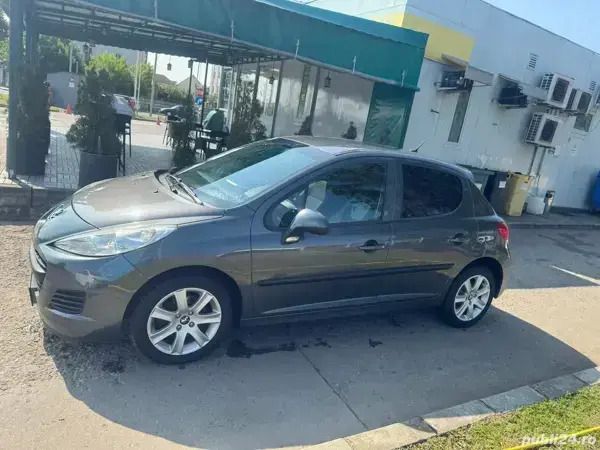 Utilizat 2011 Peugeot 207 Hatchback | 4.000 EUR - Imagine 1/3