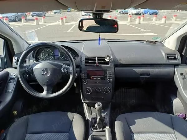 Second-hand Mercedes A180 109 CP (80 kW) 2007 Negru Hatchback