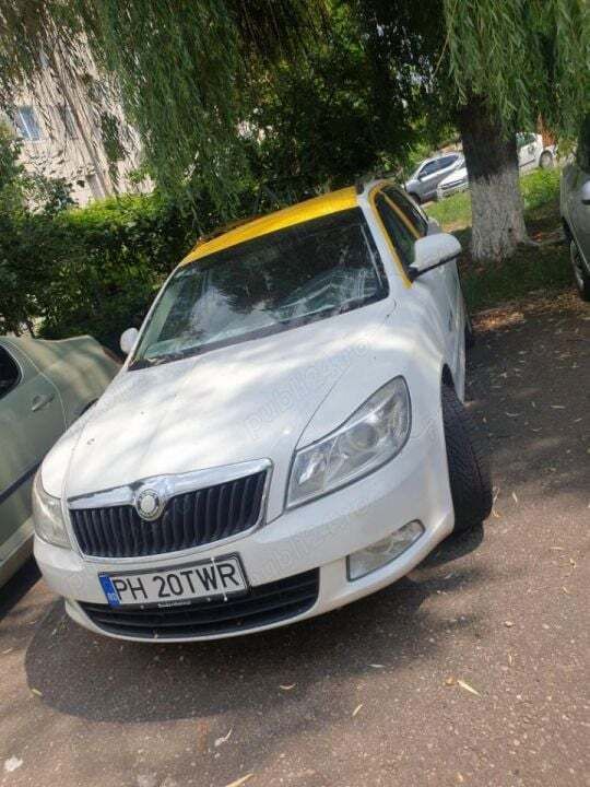 Alb Utilizat 2009 Skoda Octavia Break | 2.500 EUR (Preț OK) - Imagine 1/4