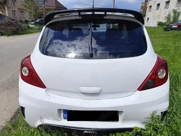 Utilizat 2008 Opel Corsa Coupe | 1.000 EUR (Super Preț) - Imagine 1/4