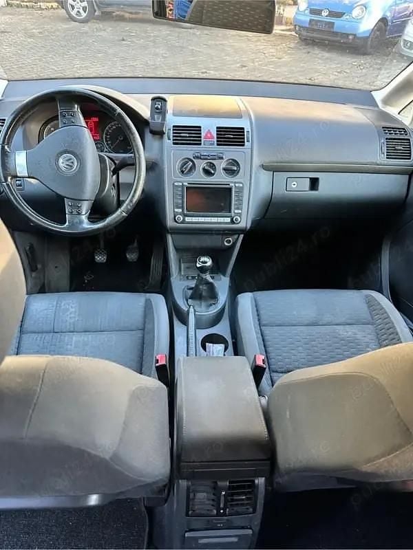 Second-hand VW Touran 140 CP (102 kW) 2007 Monovolum