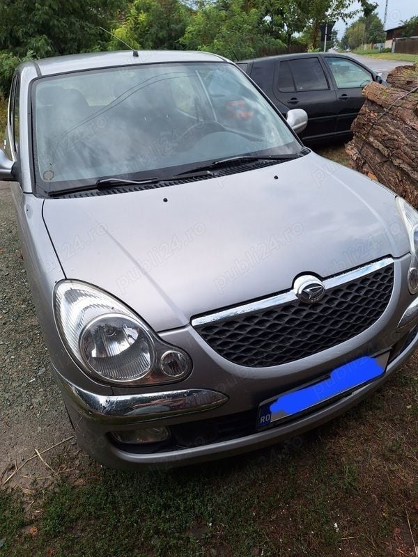 Utilizat 2003 Daihatsu Sirion Hatchback | 6.500 EUR - Imagine 1/2