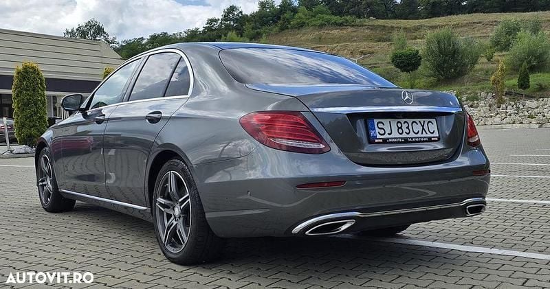 Culoaregri Utilizat 2016 Mercedes E350 Berlinǎ | 19.400 EUR (Preț OK) - Imagine 1/4