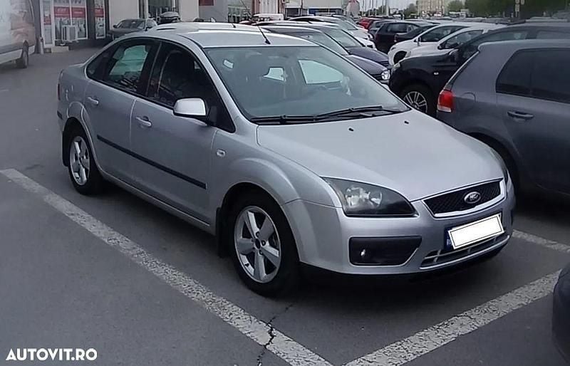 Culoareargint Utilizat 2005 Ford Focus Berlinǎ | 1.850 EUR (Preț OK) - Imagine 1/4