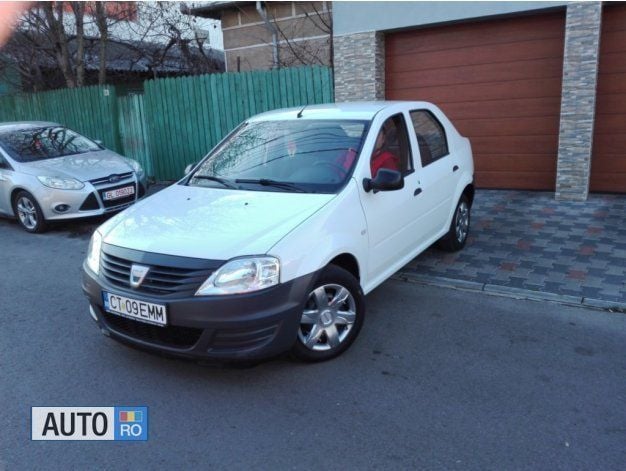 Second-hand Dacia Logan 75 CP (55 kW) 2011 Alb Berlinǎ