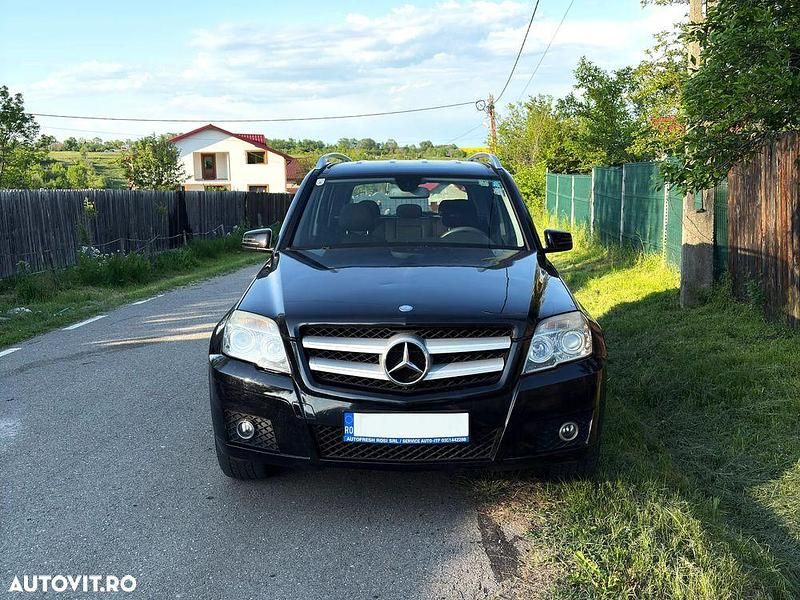 Culoarenegru Utilizat 2009 Mercedes GLK220 SUV | 9.000 EUR (Preț OK) - Imagine 1/4
