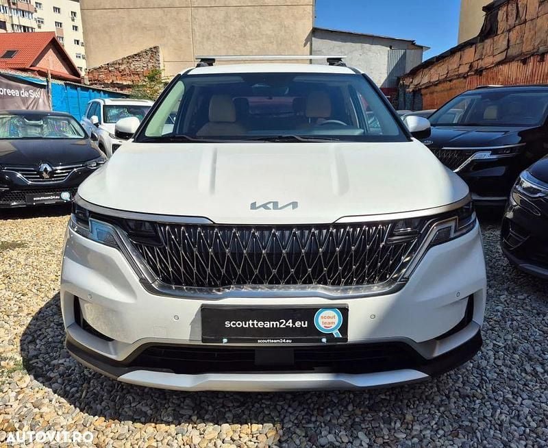 Second-hand Kia Carnival 204 CP (150 kW) 2021 Alb Monovolum