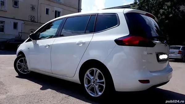 Second-hand Opel Zafira Tourer 140 CP (102 kW) 2017 Alb Monovolum