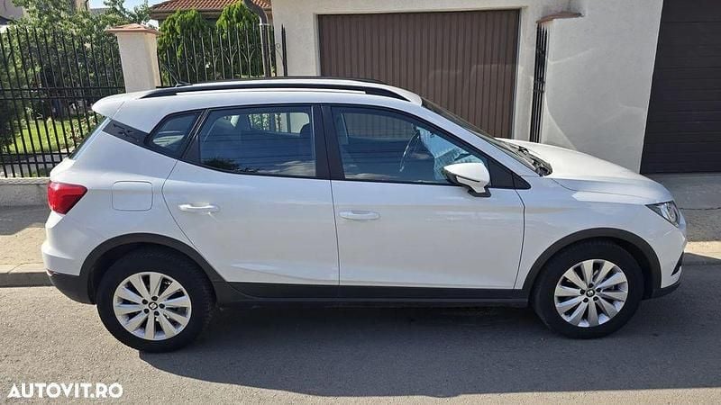 Culoarealb Utilizat 2021 Seat Arona SUV | 12.900 EUR (Super Preț) - Imagine 1/4