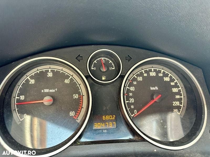 Second-hand Opel Astra 100 CP (73 kW) 2006 Culoarenegru Break