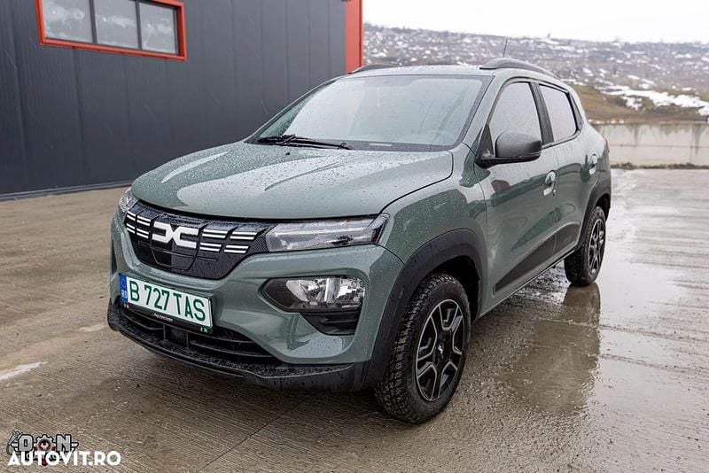 Second-hand Dacia Spring Expression 33 kW (45 CP) 2023 Culoareverde Hatchback