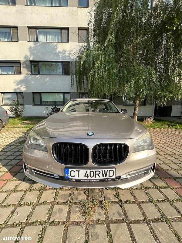 Culoaregri Utilizat 2011 BMW 740 Berlinǎ | 12.500 EUR (Preț OK) - Imagine 1/4