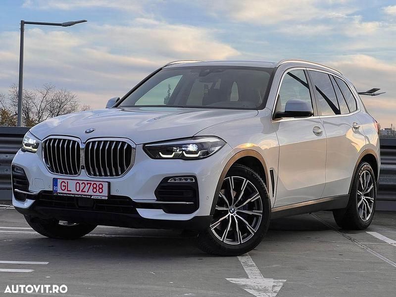 Second-hand BMW X5 Comfort Edition 286 CP (210 kW) 2021 Culoarealb SUV